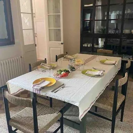Didi House - Charming In Downtown Holiday home *