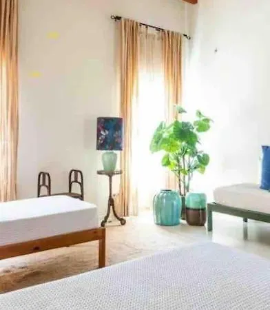 Vakantiehuis Didi House - Charming In Downtown *