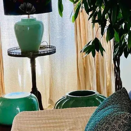 Vakantiehuis Didi House - Charming In Downtown *