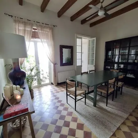 Didi House - Charming In Downtown Semesterbostad